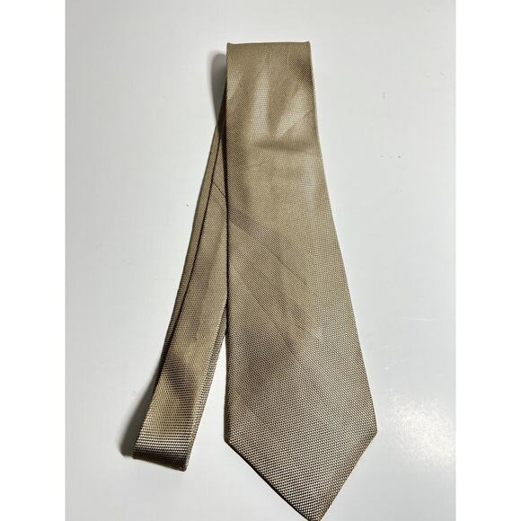 Gucci EUC Classic Gold Print 100% Silk Tie 58" x 3.75" - Picture 3 of 5